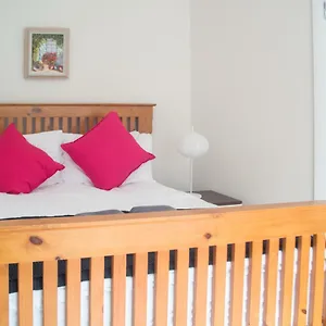 https://latin-quarter-two-bed-townhouse.galwayhotelsireland.net